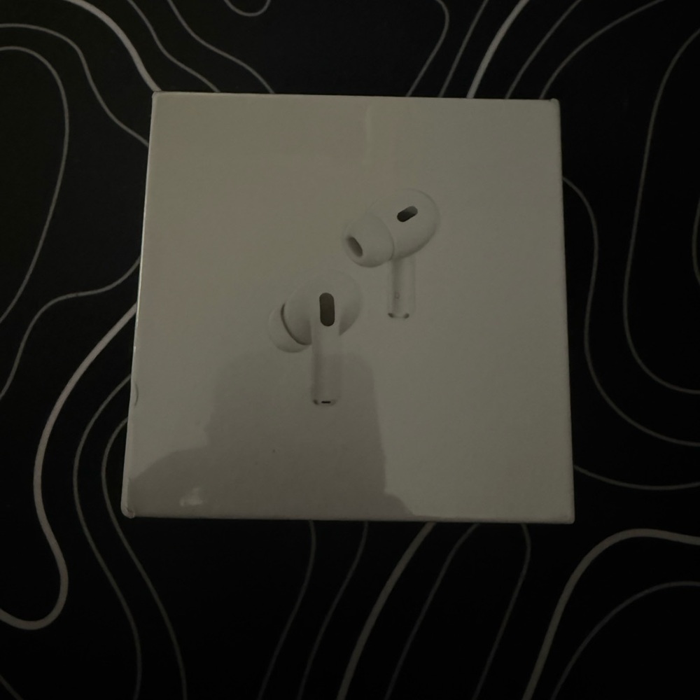 White Wireless Earbuds